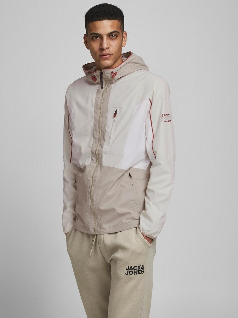 Jack & Jones Herren Jacke JCOCARSON LIGHT JACKET HOOD LTN