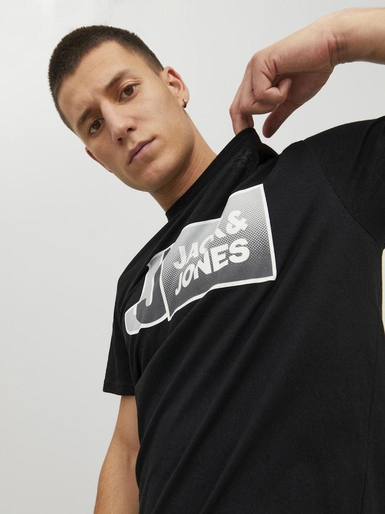 Jack & Jones Herren T-Shirt JCOLOGAN TEE SS CREW NECK SS23 SN